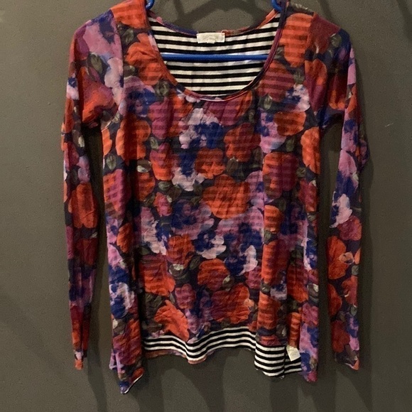 Weston size XS cute mix media top with stripes and flowers great condition - Picture 1 of 5